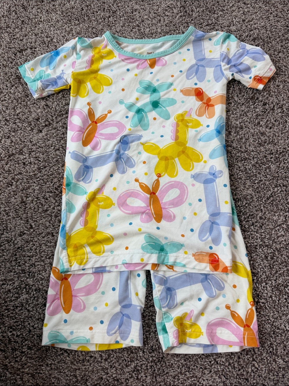 Little Sleepies White Short Pajama Set with Multicolor Balloon Animal Prints